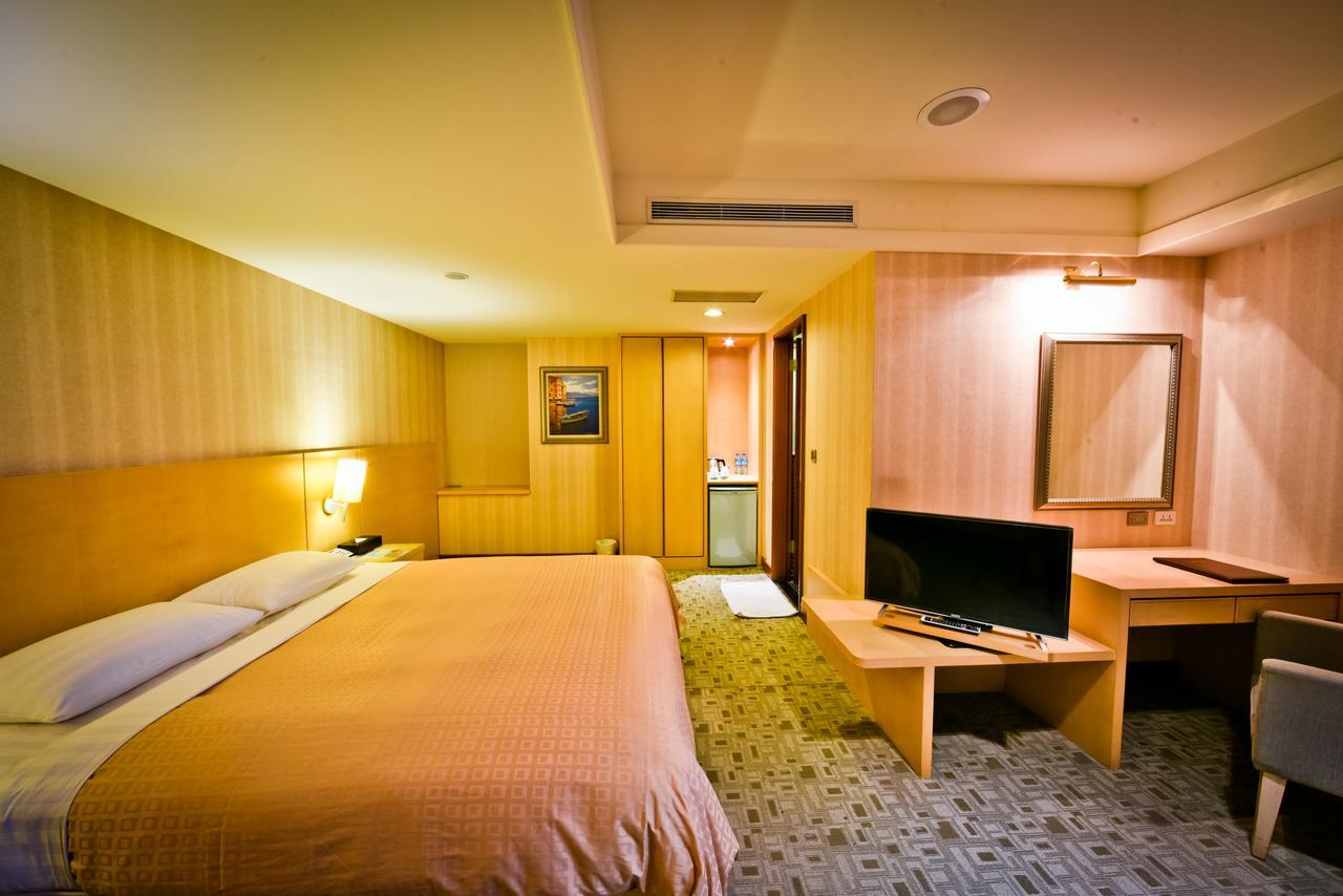 Sunrise Business Hotel - Tamsui Luaran gambar